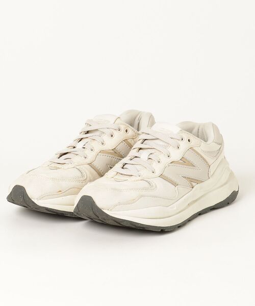 New Balance（ニューバランス） ローカットスニーカー 24cm ベージュ