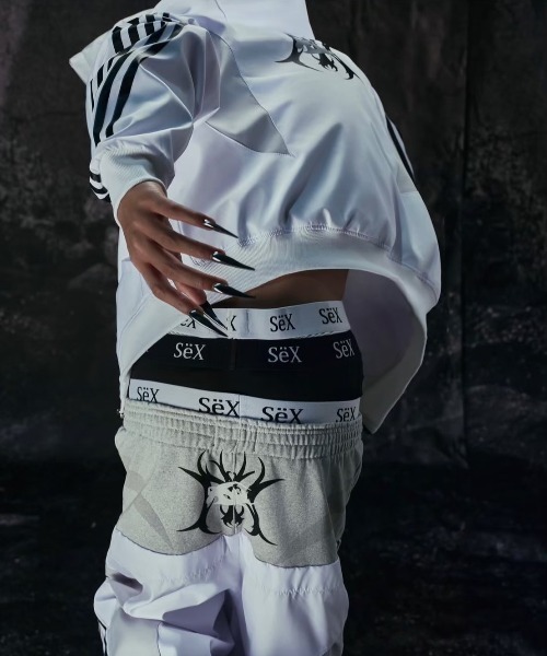 COZY WORLDWIDE ナイロンジャケット 「Cozy world Wide」”BBY TECHBOI