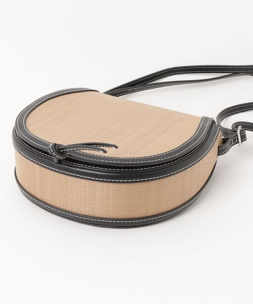 VASIC（ヴァジック） ショルダーバッグ - ベージュ レディース