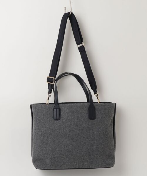 TOMMY HILFIGER（トミー・ヒルフィガー） 2WAYバッグ FREE グレー 