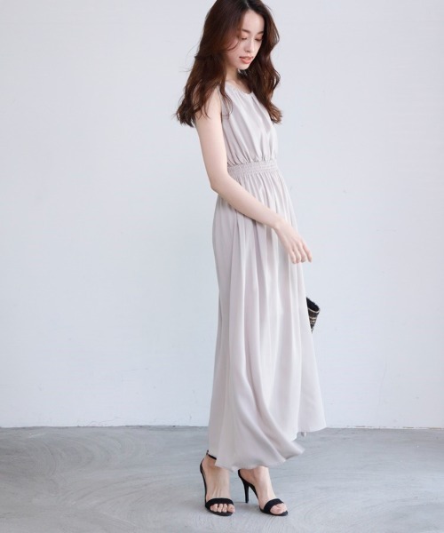 新品 M.deux 女神ワンピース 淡いグレー ノースリーブ ロング M.deux（エムドゥ） ワンピース M.deuxの女神ワンピース/大人のきれい