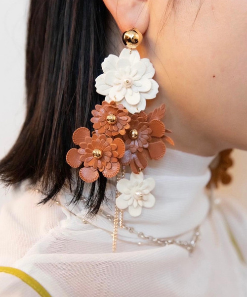 amplis ピアス レザーフラワーピアス/leather blossom レディース 