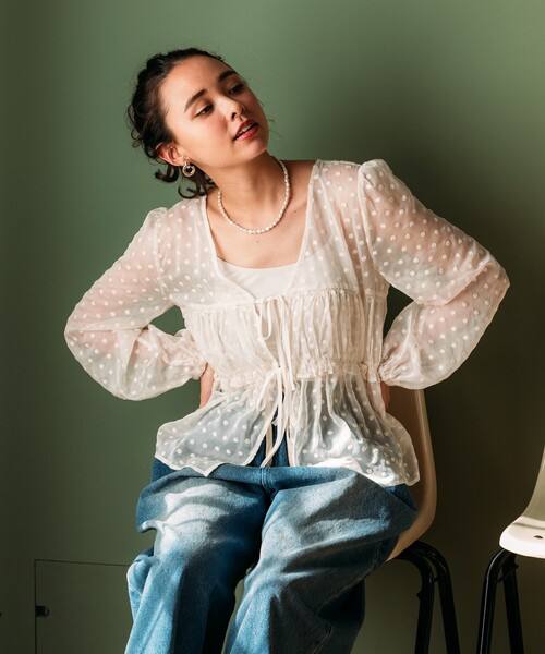 新品未使用タグ付き　グレースクラス　総柄刺繍　花柄　シアー　レース　ブラウス　M FREAK'S STORE（フリークスストア） ブラウス シャツ 花柄刺繍 シアー