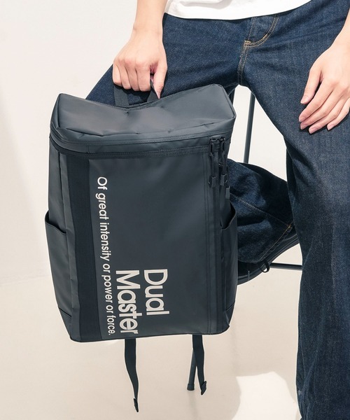UNIT（NIXON） スマホショルダー デイバック リュック 「Dual Master