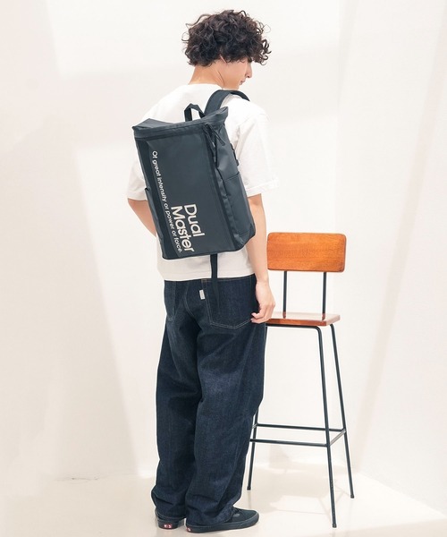 UNIT（NIXON） スマホショルダー デイバック リュック 「Dual Master