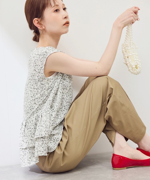 美品♡ヌキテパ　ティアードブラウス　小花柄　別注　フレアスリーブ 美品♡ヌキテパ ティアードブラウス 小花柄 別注 フレアスリーブ