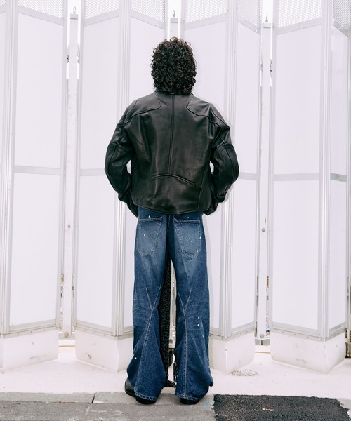 ワイドパンツ ジーンズ 別注 TWISTED CURVED LEG JEANS メンズの画像