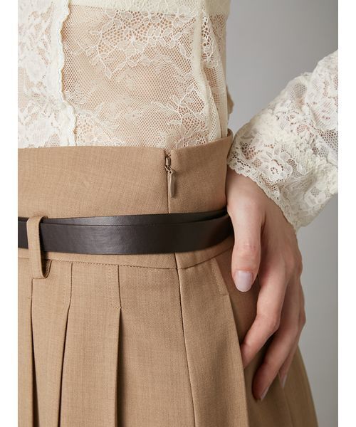 LILY BROWN（リリーブラウン） スカート ベルト付きレースプリーツ