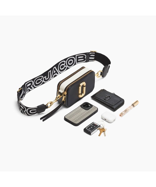 【MARC JCOBS】ザ カラーブロック スナップショット MARC JACOBS(マーク ジェイコブス)｜【公式】THE SNAPSHOT