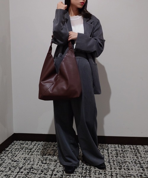ブラウン 大きめトートバッグ A4サイズ収納可能 セール】【A4サイズ収納可】ZIP付きPU無地トートバッグ（トート