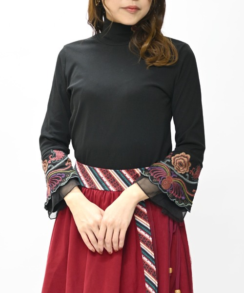 tシャツ 花柄 長袖ハイネック 刺繍カットソー レディース
