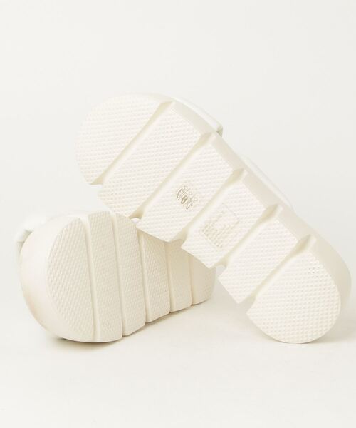 「STEVE MADDEN」 フラットサンダル 24.5cm ホワイト レディース_画像3