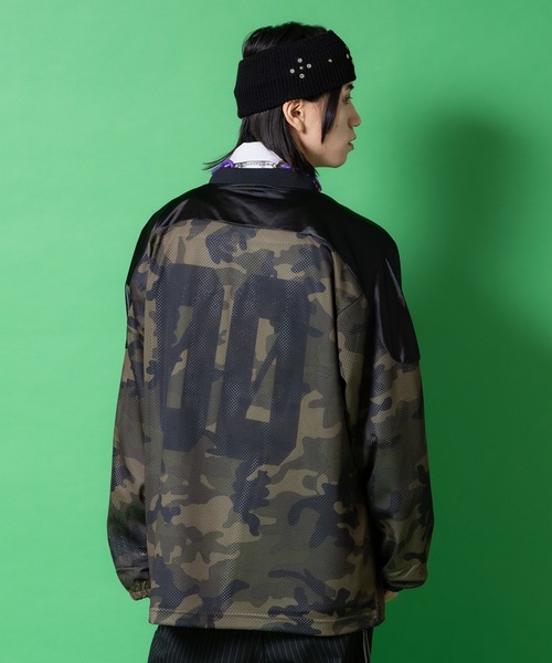 tシャツ a.p.o.v. カモフラ柄メッシュショルダーパッチナンバリング