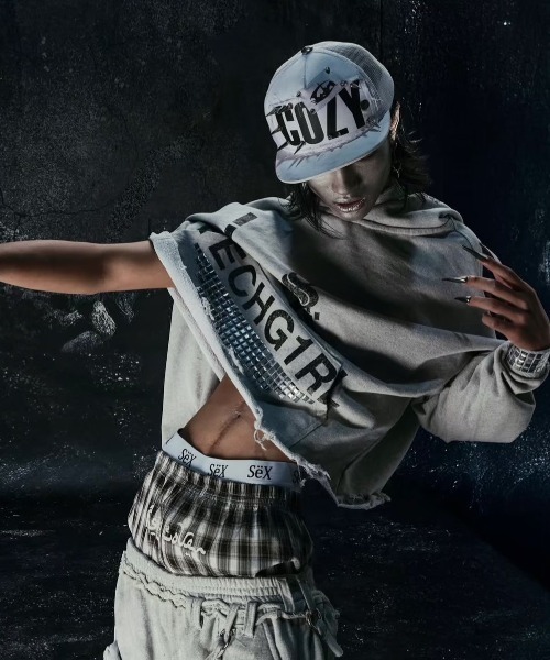 Cozyworldwide パーカー COZY WORLDWIDE パーカー 「Cozy world Wide」”TECH G1RL” STUDDED