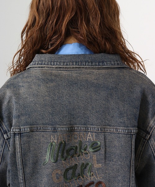 バックのうさぎ刺繍が可愛いデニムジャケット セール】 White Cloverリース＆sleeping rabbit刺繍デニムジャケット