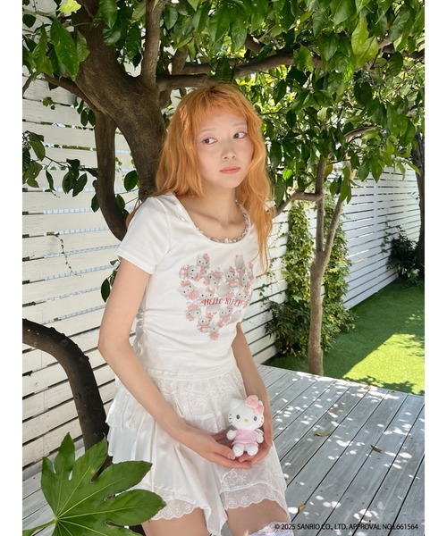 sanrio（サンリオ） tシャツ ANGEL「HELLO KITTY」HEART TEE