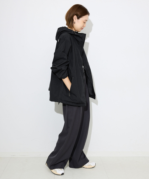 THE NORTH FACE レディースコート、ジャケット（色：ベージュ系