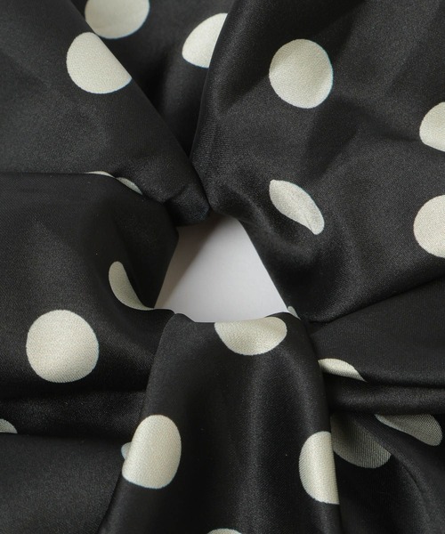 LOWRYS FARM（ローリーズファーム） シュシュ BIGロゴツキシュシュ