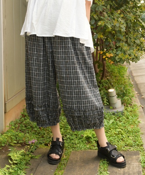 axes femme（アクシーズ ファム） パンツ チェック柄フリルパンツ