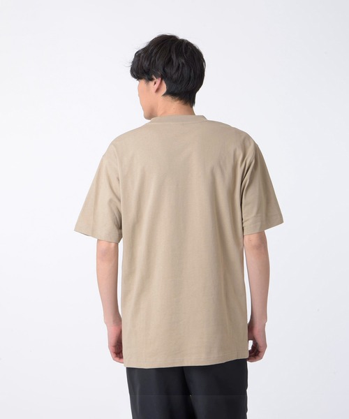 New Balance tシャツ Athletics ショートスリーブTシャツ メンズ