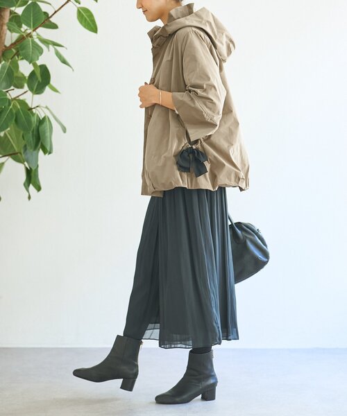 定価4.2万BEARDSLEY バルーンブルゾンフード付きベージュ リボン 美品 BEARDSLEY - 定価4.2万BEARDSLEY バルーンブルゾンフード付きベージュ