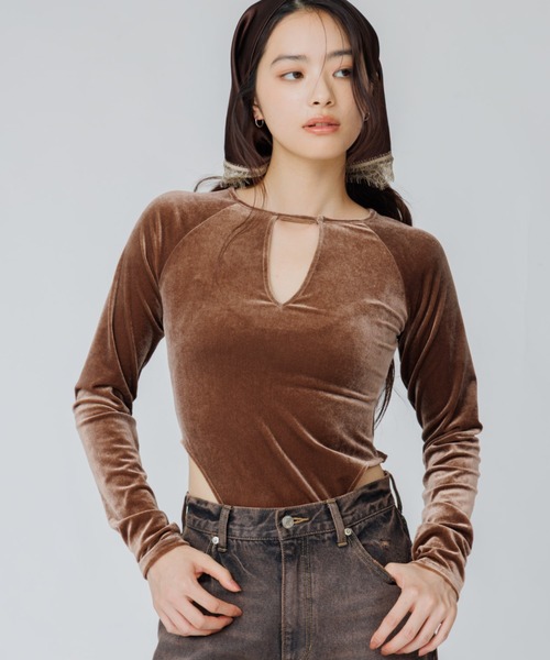 tシャツ decollete cut-out bodysuit（デコルテカットボディースーツ