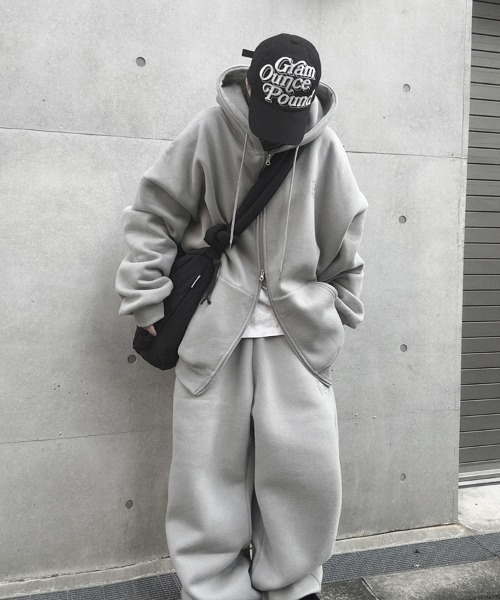 YACA（ヤーカ） スウェットパンツ ジャージ Big Silhouette Logo Sweat