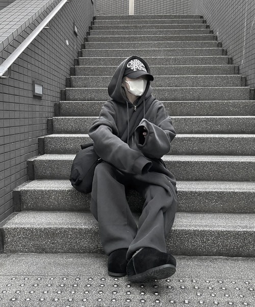 YACA（ヤーカ） スウェットパンツ ジャージ Big Silhouette Logo Sweat