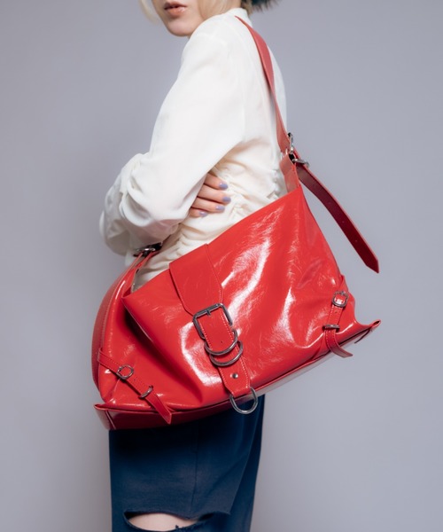 ✨未使用保管✨　Tory Burch ショルダーバッグ　レザー　パテント Carmelo ショルダーバッグ バッグ パテントレザーライク ミディアム