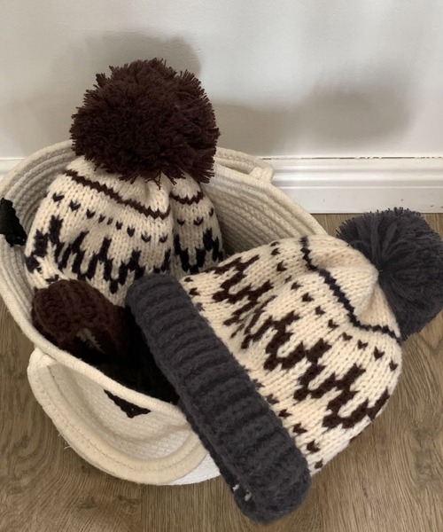 MEMECLE（メメクル） ニット帽 ニットキャップ 「 」レトロ ポンポン