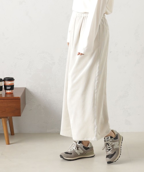 ホームスパンコーデュロイスカート白 ペチコート付き ホームスパンコーデュロイスカート白 ペチコート付き