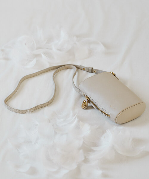 gemeil ジェムイルバスケットバッグベージュ