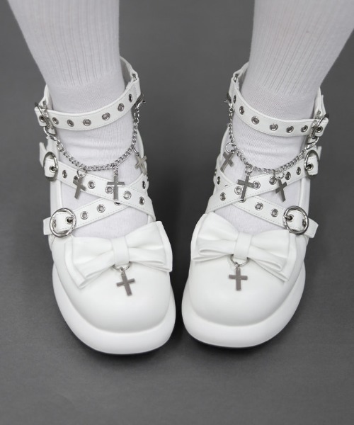 新品[稀少品] グースバンプス/ボイスチェンジャー axes femme POETIQUE パンプス クロスチャームおでこパンプス