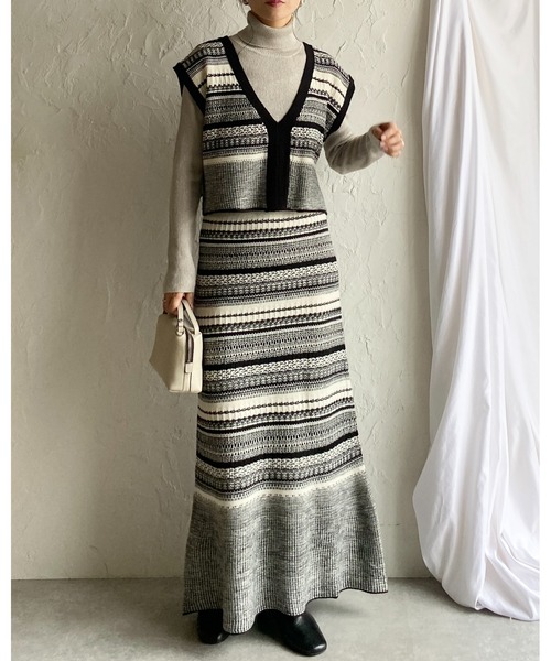 She's Closet セットアップ 配色ジャガード深vネックニットベスト