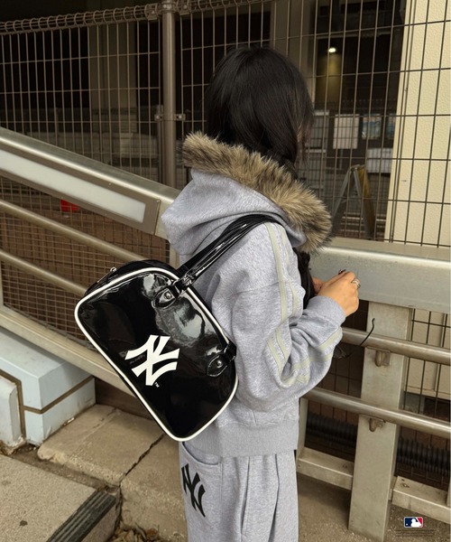 ハンドバッグ 「別注」MLB/エナメルロゴボストンバッグ : ZOZOTOWN