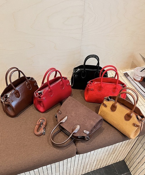 Chiina ボストンバッグ Chiina / マルチ素材 スクエアミニボストン