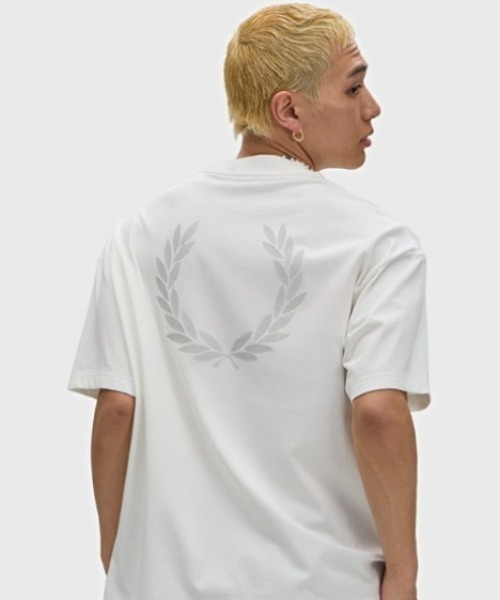 FRED PERRY（フレッドペリー） tシャツ Back Print Laurel Wreath T