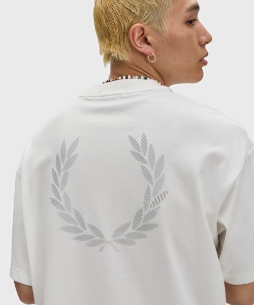 FRED PERRY（フレッドペリー） tシャツ Back Print Laurel Wreath T