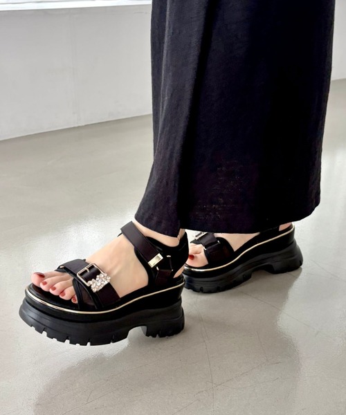 新品未使用品♡パールビジューアンサンブル ビジューバックル厚底スポサン✨❤︎ │オリエンタルトラフィック