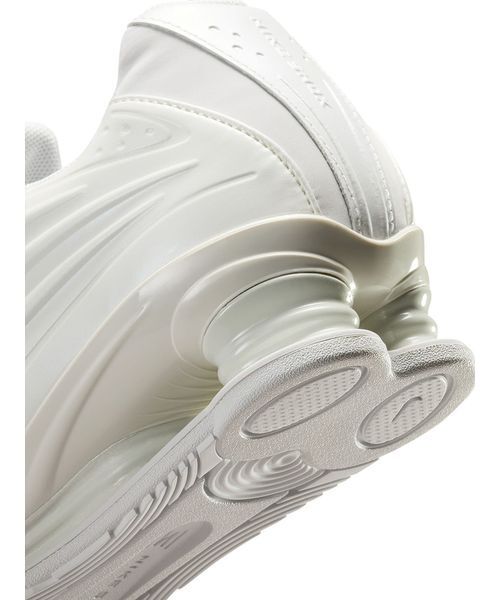 emmi ナイキ nike スニーカー 「NIKE meets emmi」W SHOX Z レディース
