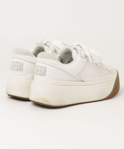 「UGG」 ローカットスニーカー 24cm ホワイト レディース_画像2
