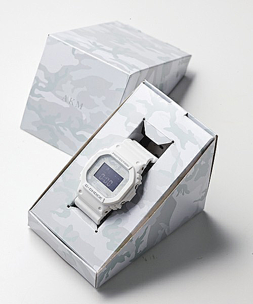 G-SHOCK 腕時計 AKM x DW-5600 LIMITED EDITION メンズ