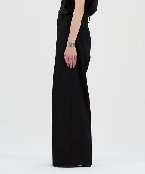 パンツ WOOL GABARDINE INTACK WIDE TROUSERS LAPIIS（ラピス）の「WOOL GABARDINE INTACK WIDE TROUSERS