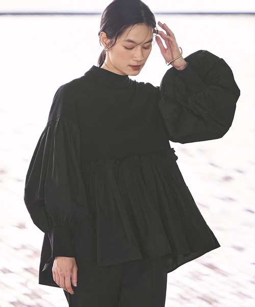 ブラウス シャツ 洗える ｜ 異素材 フリル ペプラム ボリュースリーブ TOPS ｜ 長袖 トップス 二の腕カバー 体型カバー 袖ボリューム オフィ