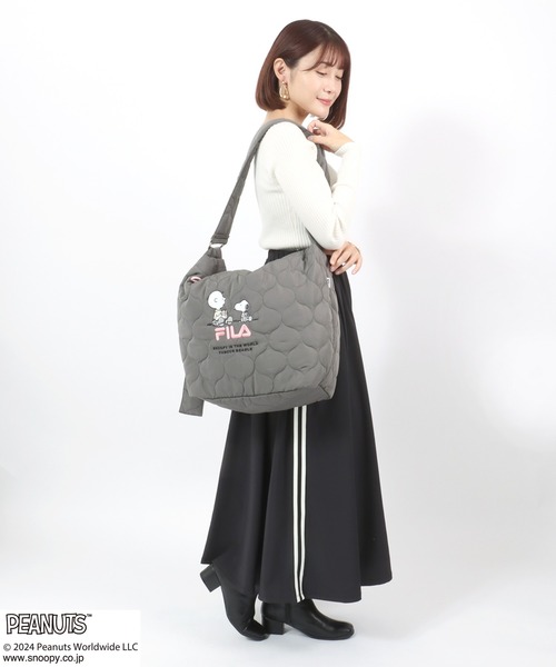 beautiful people ✖️SNOOPYコラボバック　塩ビバック　新品 スヌーピー OUTDOOR PRODUCTS コラボ ショルダーバッグ ブラック
