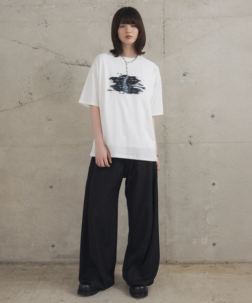 Confirm（コンファーム） tシャツ アブストラクトグラフィック箔