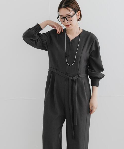 【新品 未使用】 エリオポール 24ss サロペット 黒 38 ジャンプスーツ 美品 エリオポール 24ss サロペット 黒 38 ジャンプスーツ JUMP SUITS