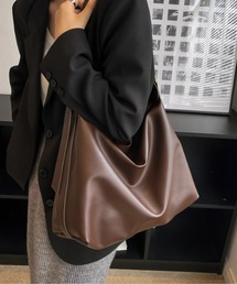 ショルダーバッグ バッグ フェイクレザー大容量ショルダーバッグ/通勤