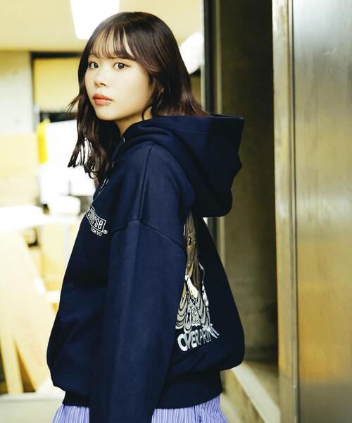 over print（オーバープリント） パーカー 「over print」SING GIRL