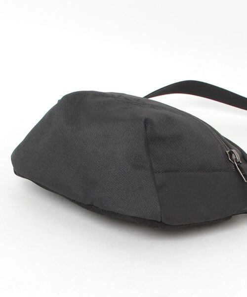 ARC'TERYX（アークテリクス） 刺繍ショルダーバッグ - ブラック メンズ